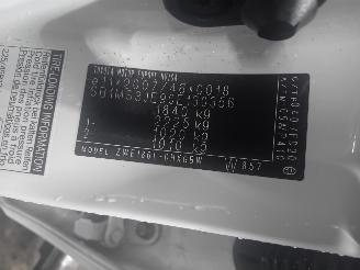 Toyota Auris Auris (E18) Hatchback 5-drs 1.8 16V Hybrid (2ZRFXE) [100kW]  (10-2012/=
03-2019) picture 6