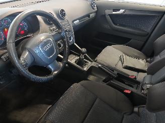 Audi A3 A3 Sportback (8PA) Hatchback 5-drs 2.0 FSI 16V (BLR) [110kW]  (09-2004=
/06-2008) picture 13