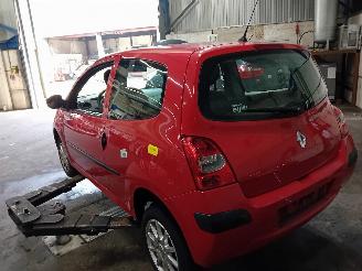 Renault Twingo Twingo II (CN) Hatchback 3-drs 1.2 (D7F-800(Euro 4)) [43kW]  (03-2007/=
09-2014) picture 4