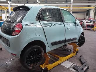 Renault Twingo Twingo III (AH) Hatchback 5-drs 1.0 SCe 70 12V (H4D-400(H4D-A4)) [52kW=
]  (09-2014/...) picture 3