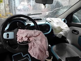 Renault Twingo Twingo III (AH) Hatchback 5-drs 1.0 SCe 70 12V (H4D-400(H4D-A4)) [52kW=
]  (09-2014/...) picture 5