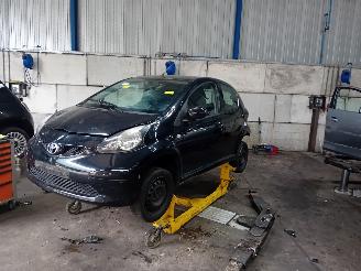 Vrakbiler auto Toyota Aygo Aygo (B10) Hatchback 1.0 12V VVT-i (1KR-FE) [50kW]  (07-2005/05-2014) 2008