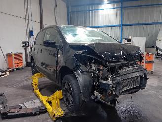 Volkswagen Up! Up! (121) Hatchback 1.0 12V 60 (CHYA) [44kW]  (08-2011/08-2020) picture 2