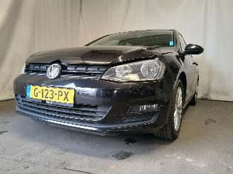 Unfallwagen Volkswagen Golf Golf VII Variant (AUVV) Combi 1.6 TDI BlueMotion 16V (CRKB) [81kW]  (0=
5-2013/12-2020) 2014/11