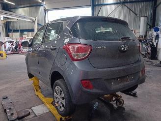 Hyundai I-10 i10 (B5) Hatchback 1.0 12V (G3LA) [49kW]  (08-2013/06-2020) picture 4