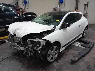 Vrakbiler auto Renault Mégane Megane III Coupe (DZ) Hatchback 3-drs 2.0 16V TCe 180 (F4R-870(F4R-L8)=
) [132kW]  (11-2008/08-2015) 2010/7