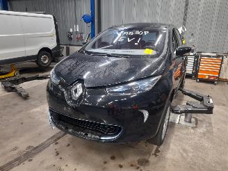 Vrakbiler auto Renault Zoé Zoé (AG) Hatchback 5-drs 65kW (5AM-450(5AM-B4)) [65kW]  (06-2012/03-=
2024) 2013/1