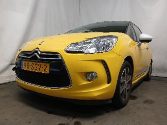 Vaurioauto  passenger cars Citroën DS3 DS3 (SA) Hatchback 1.6 e-HDi (DV6DTED(9HP)) [68kW]  (11-2009/07-2015) 2011/9