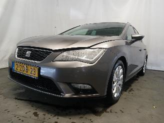 Unfallwagen Seat Leon Leon ST (5FF) Combi 5-drs 1.6 TDI 16V (CRKB) [81kW]  (09-2013/08-2020)= 2014/12