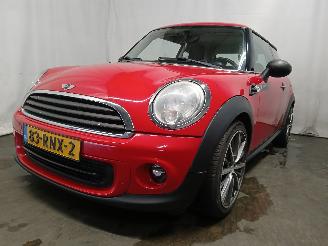 Vaurioauto  passenger cars Mini Mini Mini (R56) Hatchback 1.6 16V One (N16-B16A) [55kW]  (03-2010/11-2013) 2011/7