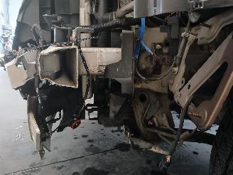 Renault Scenic Grand Scénic III (JZ) MPV 1.4 16V TCe 130 (H4J-700(H4J-A7)) [96kW]  =
(02-2009/12-2016) picture 25