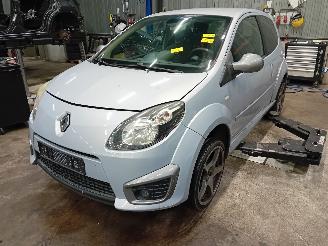 Vrakbiler auto Renault Twingo Twingo II (CN) Hatchback 3-drs 1.6 16V RS (K4M-854(K4M-N8)) [98kW]  (0=
5-2008/09-2014) 2009/1