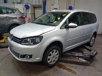 Vrakbiler auto Volkswagen Touran Touran (1T3) MPV 2.0 TDI 16V 140 (CFHC) [103kW]  (05-2010/05-2015) 2012/0
