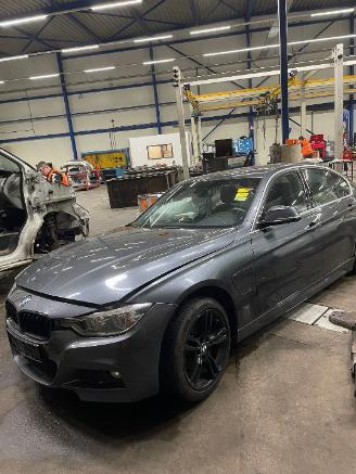Uttjänta bilar auto BMW 3-serie 3 serie (F30) Sedan 330e (B48-B20A) [185kW]  (11-2015/10-2018) 2016/5
