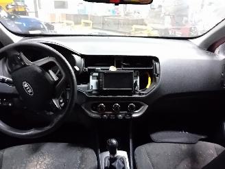 Kia Rio Rio III (UB) Hatchback 1.2 CVVT 16V (G4LA5) [63kW]  (09-2011/12-2017) picture 5