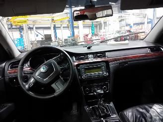 Skoda Superb Superb Combi (3TAC/TAF) Combi 2.0 TDI 16V (CFFB) [103kW]  (10-2009/05-=
2015) picture 5