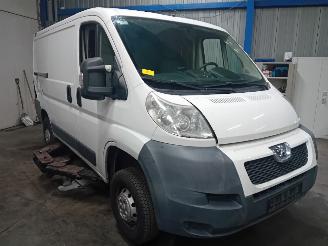 Peugeot Boxer Boxer (U9) Van 2.2 HDi 100 Euro 4 (22DT(4HV)) [74kW]  (04-2006/12-2011=
) picture 2