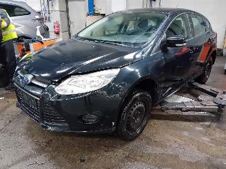 Autoverwertung Ford Focus Focus 3 Hatchback 1.6 TDCi (T3DA) [70kW]  (04-2011/...) 2012/8