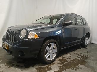 Jeep Compass Compass I (MK49) SUV 2.4 16V 4x4 (ERZ) [125kW]  (09-2006/12-2016) picture 3