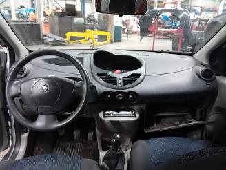 Renault Twingo Twingo II (CN) Hatchback 3-drs 1.2 (D7F-800(Euro 4)) [43kW]  (03-2007/=
09-2014) picture 5