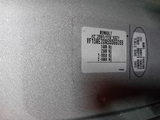 Renault Clio Clio IV (5R) Hatchback 5-drs 0.9 Energy TCE 90 12V (H4B-408(H4B-B4)) [=
66kW]  (11-2012/08-2021) picture 6