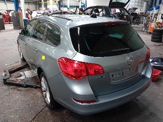 Opel Astra Astra J Sports Tourer (PD8/PE8/PF8) Combi 1.6 16V (A16XER(Euro 5)) [85=
kW]  (10-2010/10-2015) picture 4