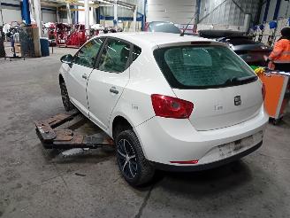 Seat Ibiza Ibiza IV (6J5) Hatchback 5-drs 1.2 12V (CGPB) [44kW]  (07-2009/05-2015=
) picture 4