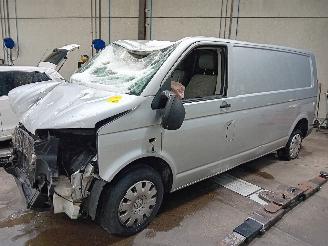 Vrakbiler auto Volkswagen Transporter Transporter T5 Van 2.0 TDI BlueMotion (CAAD(Euro 5)) [84kW]  (05-2011/=
08-2015) 2013/5