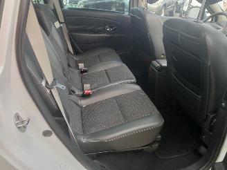 Renault Scenic Grand Scénic III (JZ) MPV 1.6 dCi (R9M-402(R9M-A4)) [96kW]  (04-2011=
/12-2016) picture 10