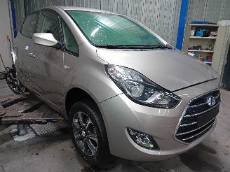 Hyundai Ix20 iX20 (JC) SUV 1.4i 16V (G4FA) [66kW]  (11-2010/07-2019) picture 2
