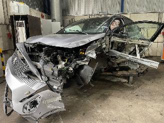 Dezmembrări autoturisme Peugeot 3008 3008 II (M4/MC/MJ/MR) MPV 1.6 16V HYbrid 225 (EP6FADTXHPD(5GQ)) [165kW=
]  (10-2019/...) 2023/9