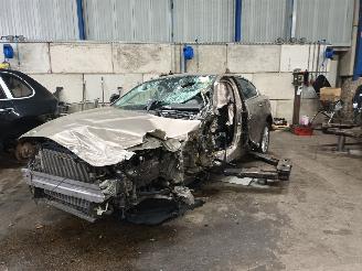 disassembly passenger cars Jaguar XE XE Sedan 2.0 D E-Performance 16V (204DTD(AJ20D4)) [120kW]  (03-2015/..=
=2E) 2016/4