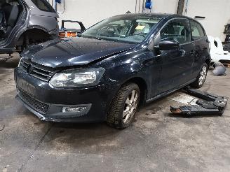 rozbiórka samochody osobowe Volkswagen Polo Polo V (6R) Hatchback 1.2 TDI 12V BlueMotion (CFWA(Euro 5)) [55kW]  (1=
0-2009/05-2014) 2010/11