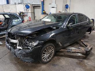 rozbiórka samochody osobowe BMW 5-serie 5 serie (G30) Sedan 520d 2.0 TwinPower Turbo 16V (B47-D20B) [140kW]  (=
09-2016/06-2023) 2019/8