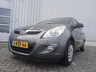 škoda osobní automobily Hyundai I-20 i20 Hatchback 1.2i 16V (G4LA) [57kW]  (09-2008/12-2012) 2012/3