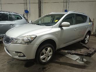 rozbiórka samochody osobowe Kia Cee d Cee'd Sporty Wagon (EDF) Combi 1.6 CVVT 16V (G4FC4I) [93kW]  (09-2007/=
12-2012) 2009/11