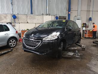 rozbiórka samochody osobowe Peugeot 208 208 I (CA/CC/CK/CL) Hatchback 1.0 Vti 12V PureTech (EB0(ZMZ)) [50kW]  =
(03-2012/12-2019) 2013/6