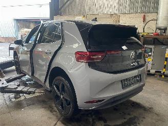 Volkswagen ID.3 ID.3 (E11/E12) Hatchback 5-drs First, Life, Pro 58 kWh (EBJC) [150kW] =
 (11-2019/...) picture 4