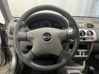 Nissan Micra Micra (K11) Hatchback 1.4 16V (CGA3DE) [60kW]  (09-2000/02-2003) picture 20