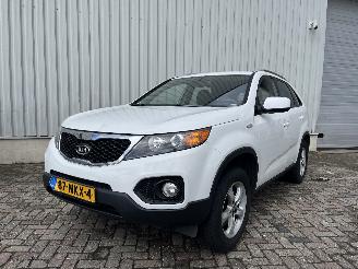 Voiture accidenté Kia Sorento Sorento II (XM) SUV 2.4 16V 4x2 (G4KE) [128kW]  (11-2009/12-2015) 2010/9