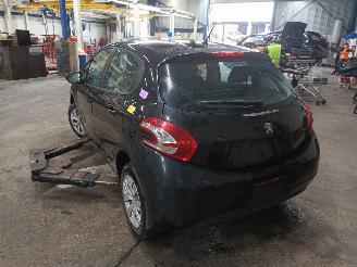 Peugeot 208 208 (CA/CC/CK/CL) Hatchback 1.2 Vti 12V (HMZ) [60kW]  (03-2012/...) picture 4