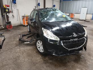 Peugeot 208 208 (CA/CC/CK/CL) Hatchback 1.2 Vti 12V (HMZ) [60kW]  (03-2012/...) picture 2