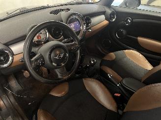 Mini Mini Mini (R56) Hatchback 1.6 16V Cooper (N16-B16A) [90kW]  (09-2009/11-201=
3) picture 22