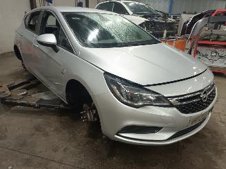 Opel Astra Astra K Hatchback 5-drs 1.6 CDTI 110 16V (B16DTE(Euro 6)) [81kW]  (06-=
2015/12-2022) picture 2