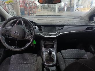 Opel Astra Astra K Hatchback 5-drs 1.6 CDTI 110 16V (B16DTE(Euro 6)) [81kW]  (06-=
2015/12-2022) picture 5