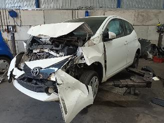 Autoverwertung Toyota Aygo Aygo (B40) Hatchback 1.0 12V VVT-i (1KR-FE) [51kW]  (05-2014/06-2018) 2016/6