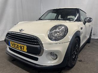 Vaurioauto  passenger cars Mini Mini Mini (F56) Hatchback 3-drs 1.2 12V One (B38A12A) [75kW]  (04-2014/10-2=
017) 2014/11