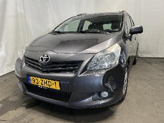Auto incidentate Toyota Verso Verso MPV 2.0 16V D-4D-F (1AD-FTV(Euro 4)) [93kW]  (04-2009/08-2018) 2011/6