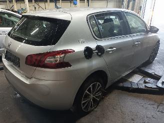 Peugeot 308 308 (L3/L8/LB/LH/LP) Hatchback 5-drs 1.2 12V e-THP PureTech 130 (EB2DT=
S(HNY)) [96kW]  (11-2013/06-2021) picture 3