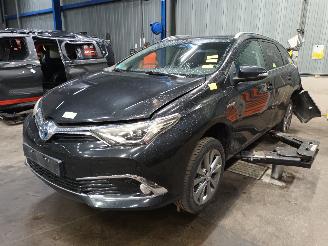 Autoverwertung Toyota Auris Auris Touring Sports (E18) Combi 1.8 16V Hybrid (2ZRFXE) [100kW]  (07-=
2013/12-2018) 2016/10